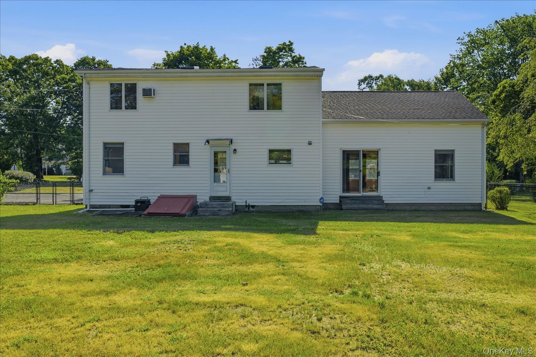 498 Miller Place Road Property Photo 31