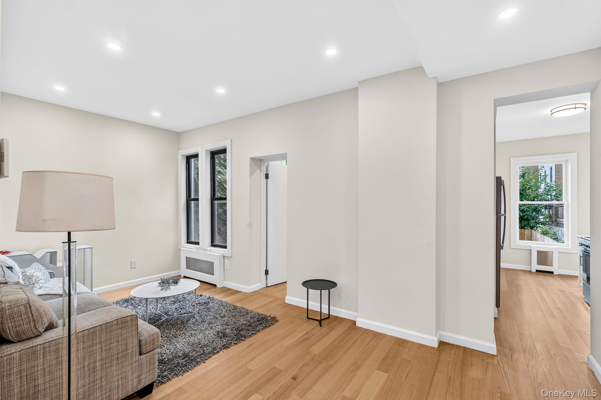 286 Wadsworth Avenue Property Photo 5