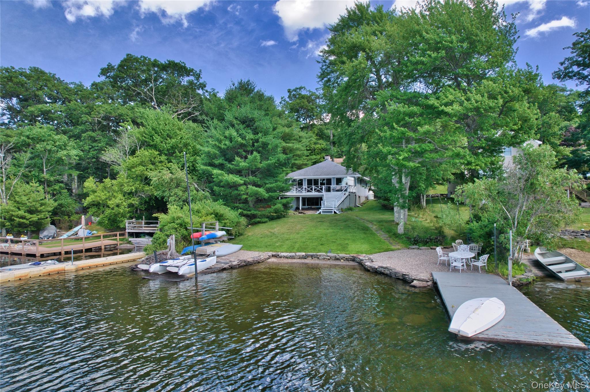 20 Sunset Point Property Photo 1
