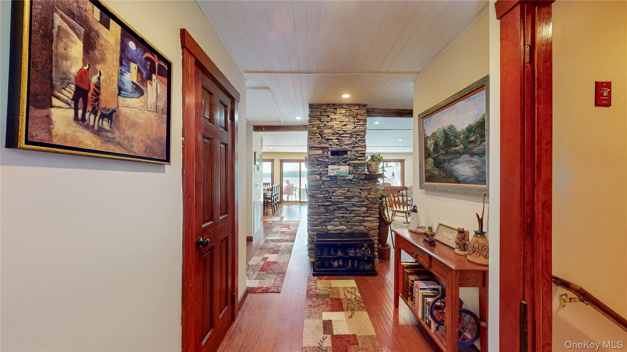 20 Sunset Point Property Photo 6