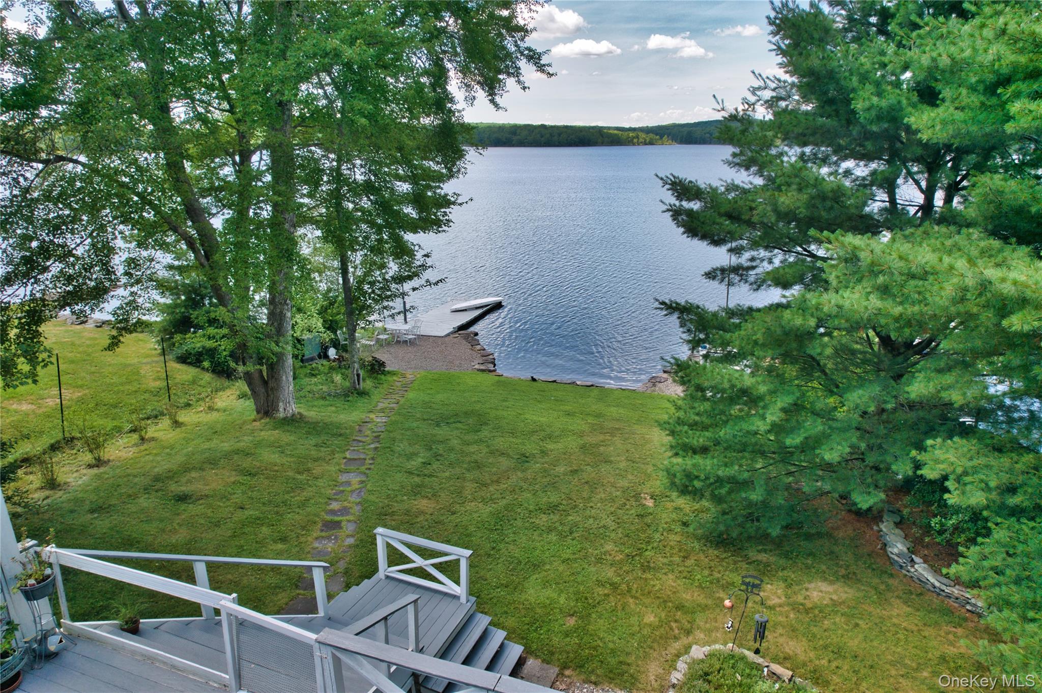 20 Sunset Point Property Photo 13