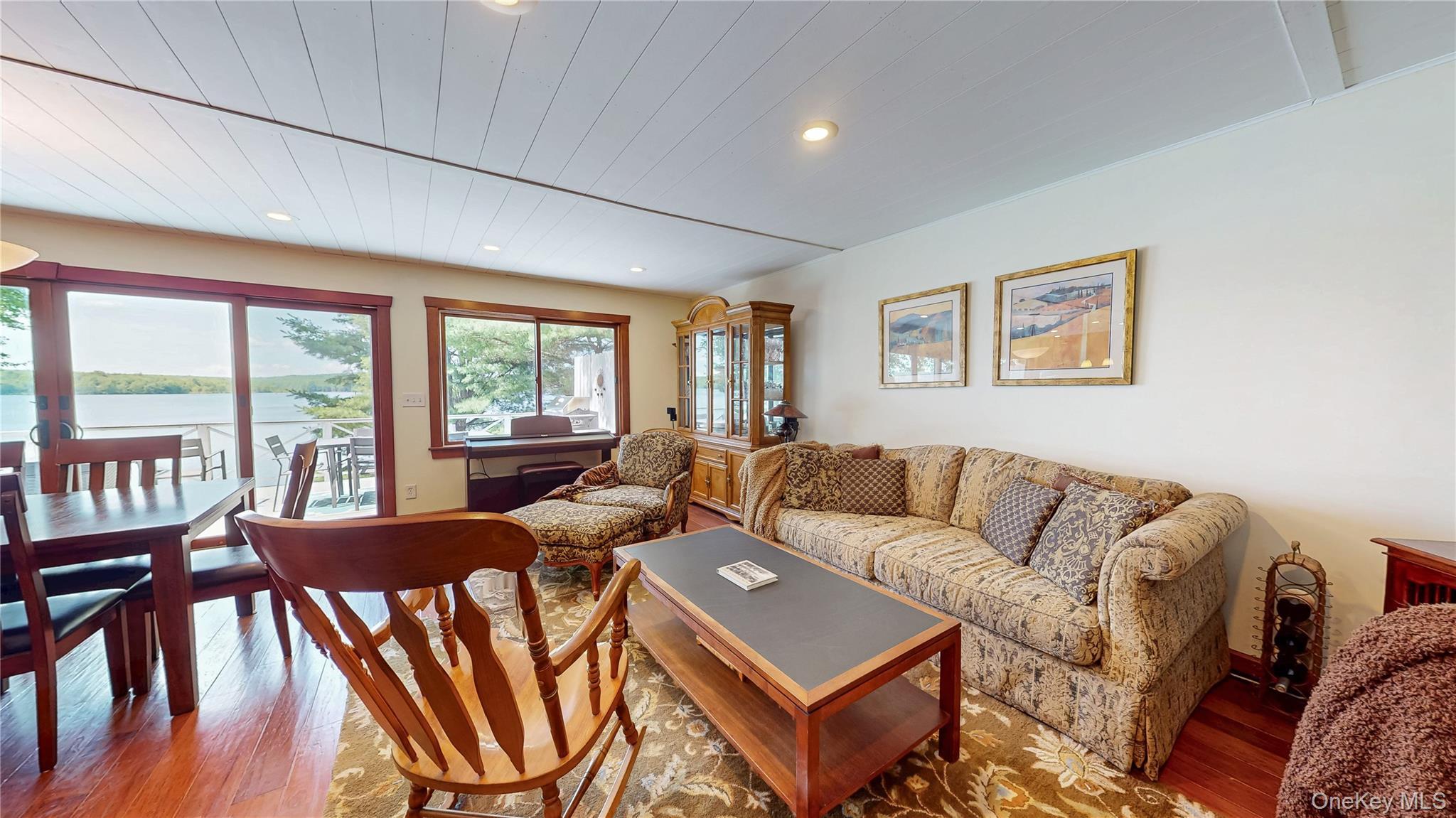 20 Sunset Point Property Photo 18
