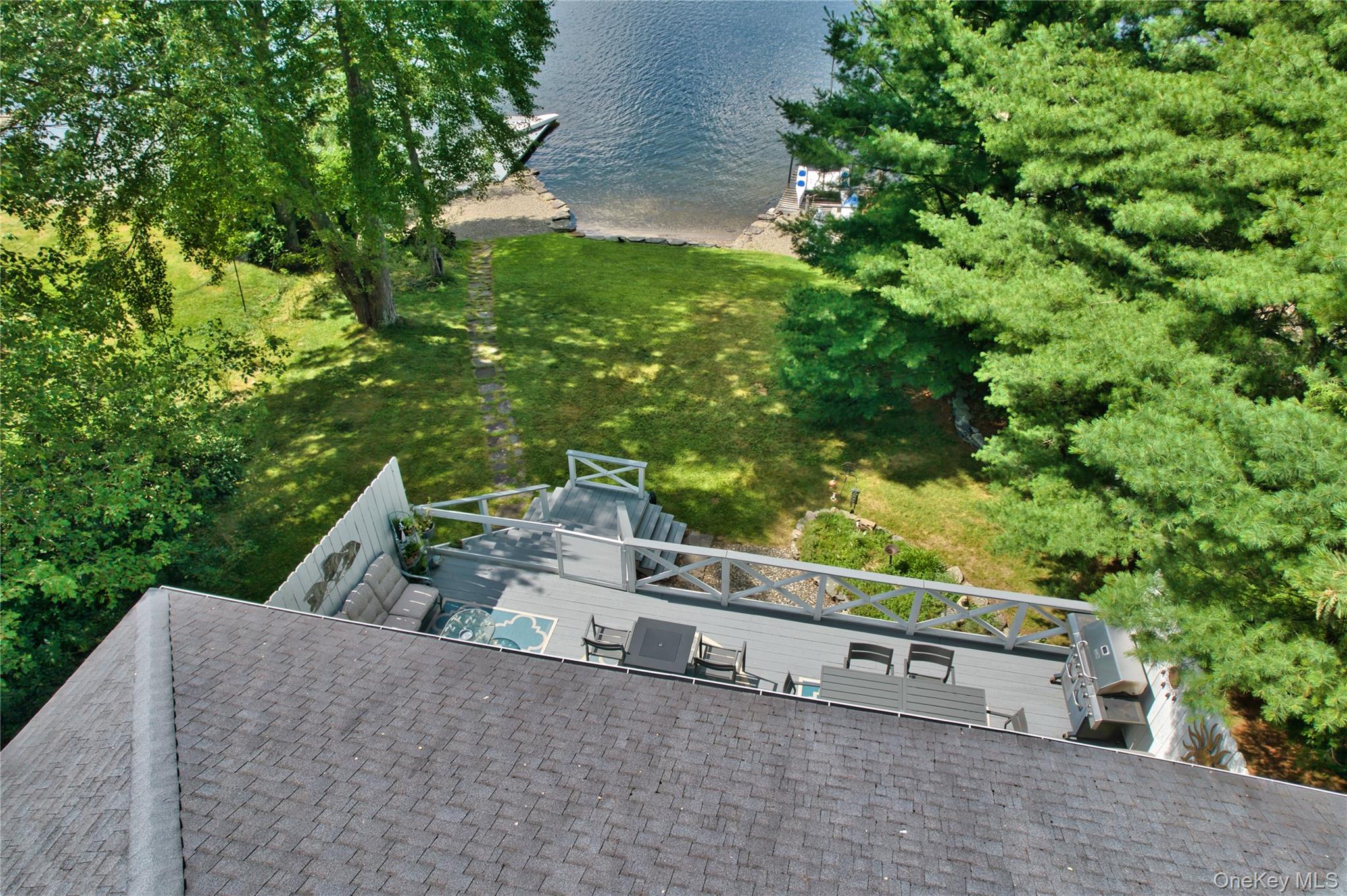 20 Sunset Point Property Photo 36