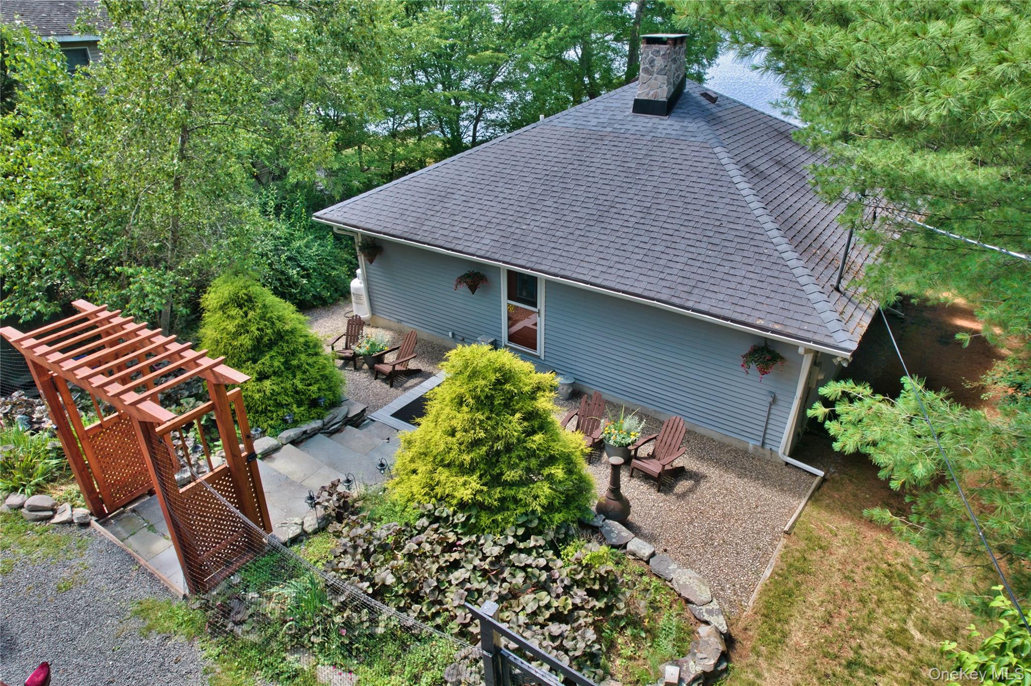 20 Sunset Point Property Photo 41