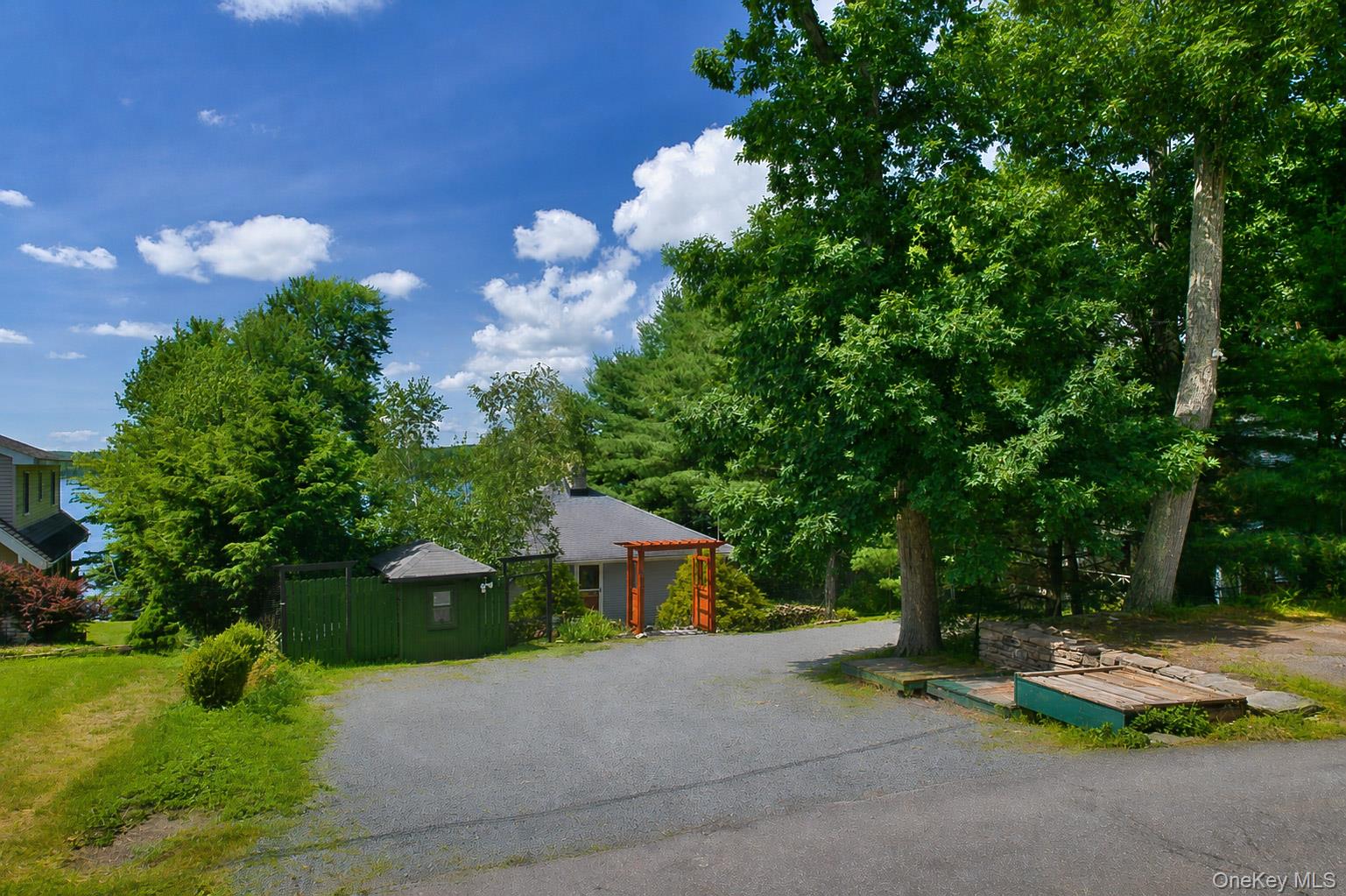 20 Sunset Point Property Photo 46