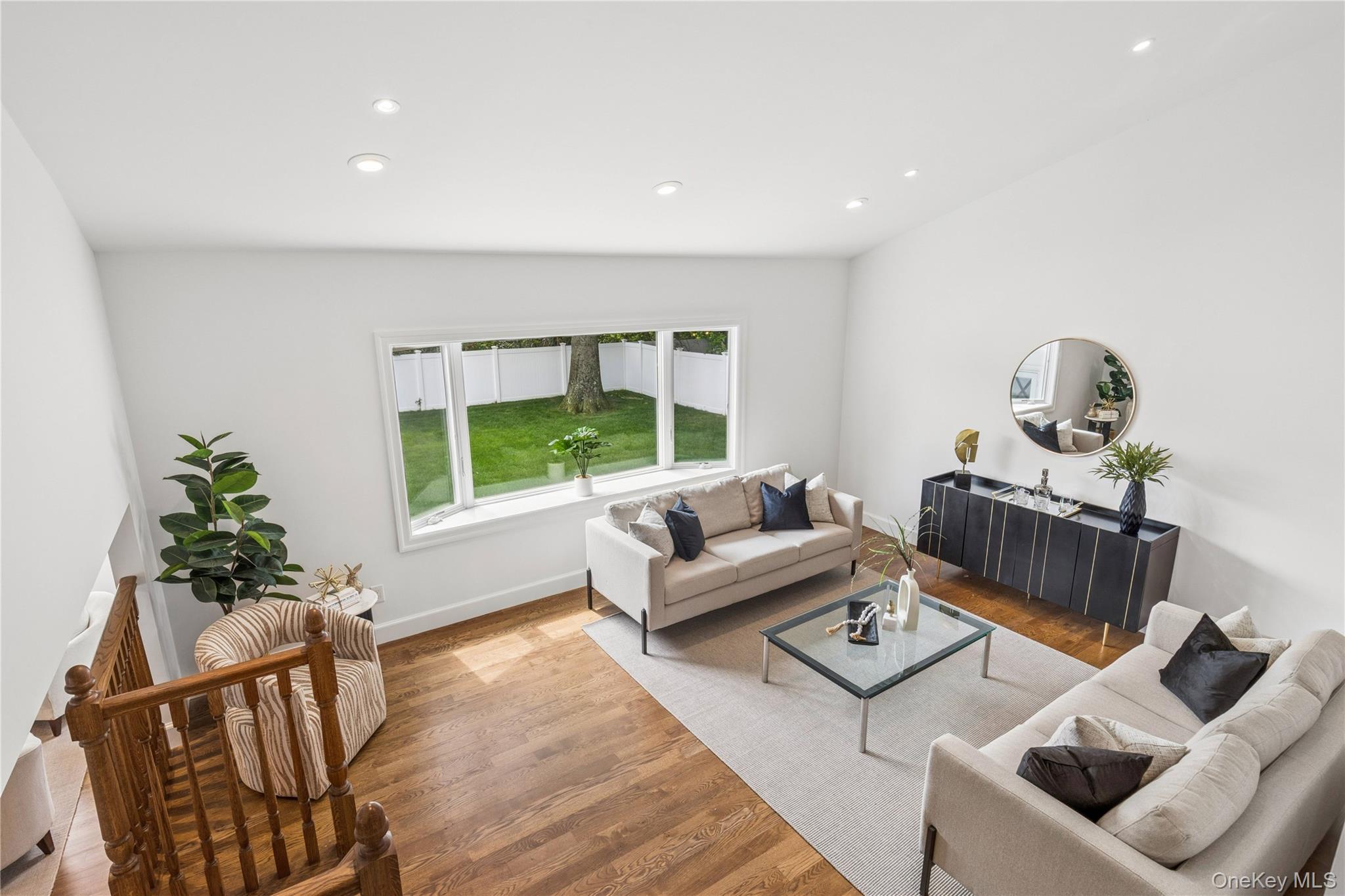 1022367 Property Photo 23