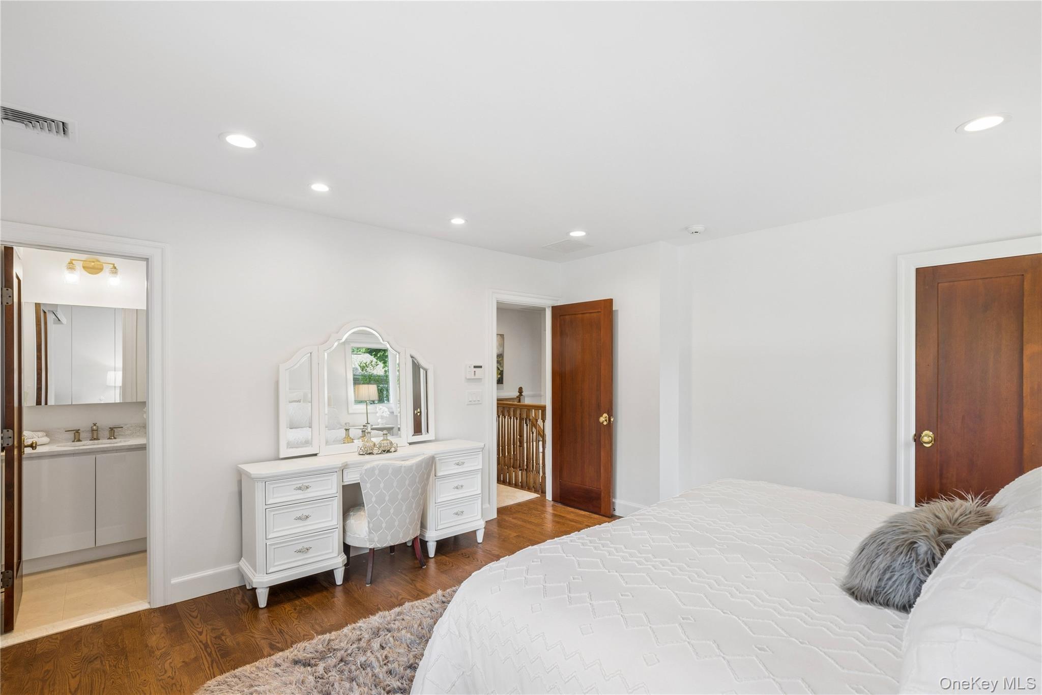 1022367 Property Photo 28