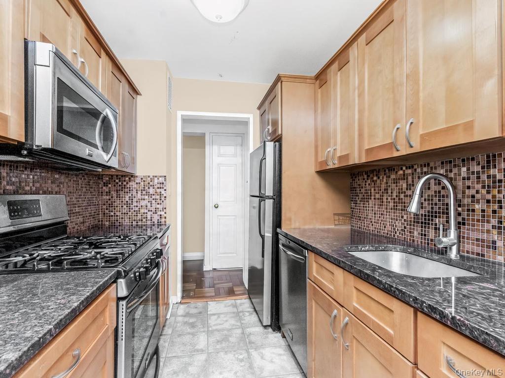 110 Dehaven Drive 116 Property Photo 4
