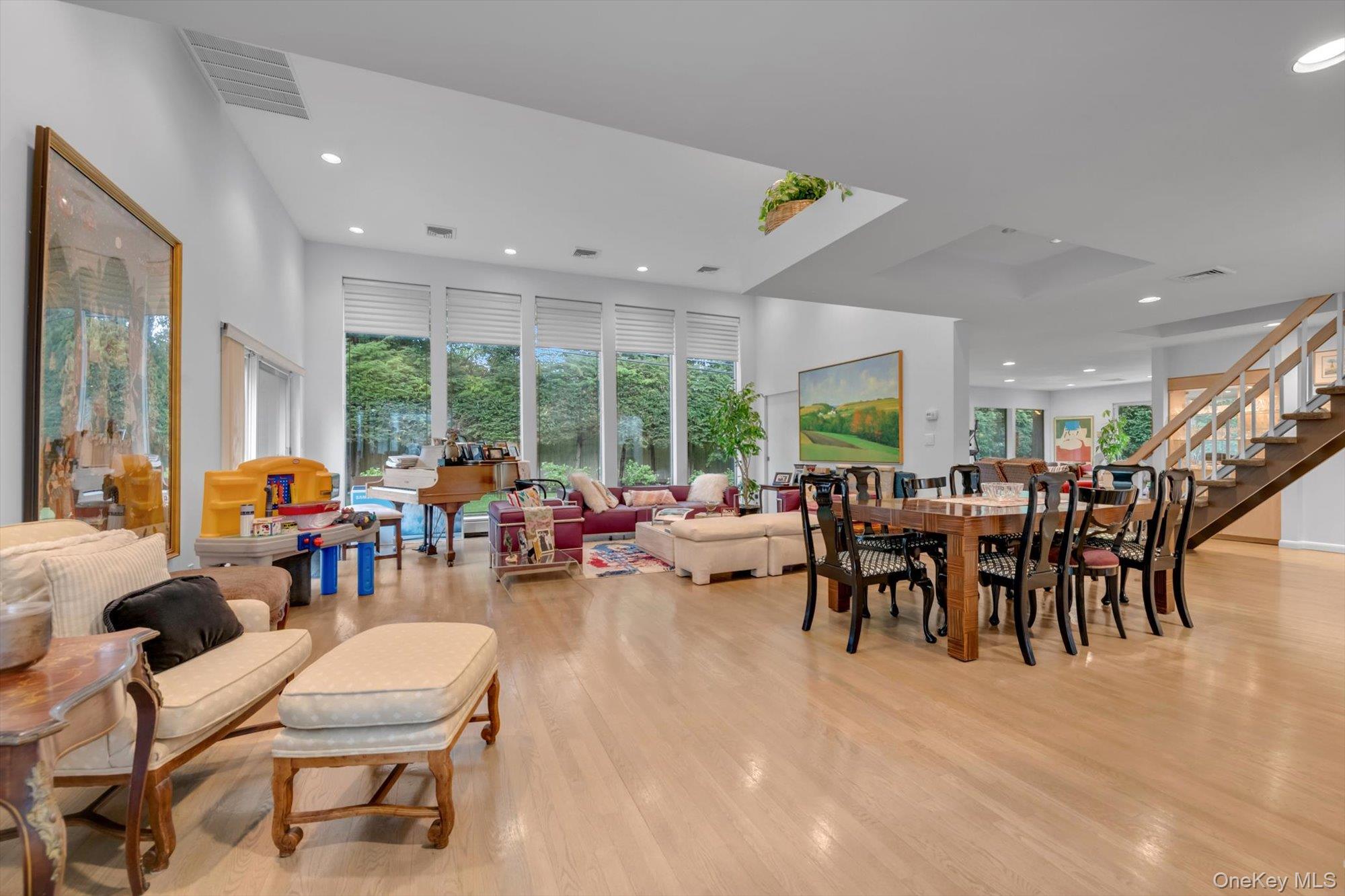57 Parkway Drive Property Photo 3