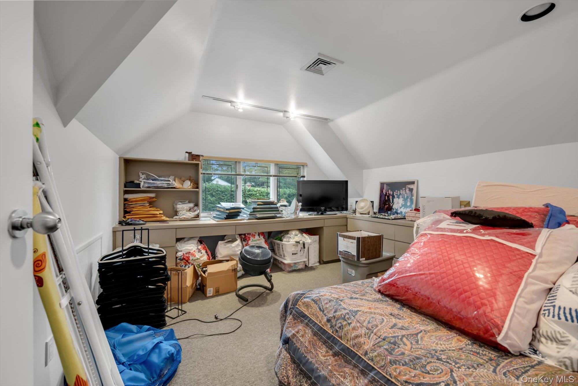 57 Parkway Drive Property Photo 11