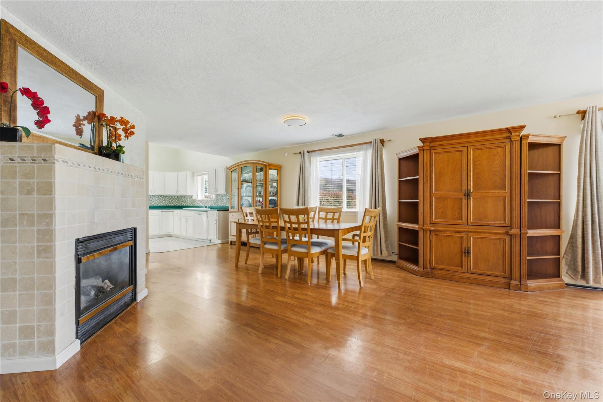 400 Plover Court Property Photo 9