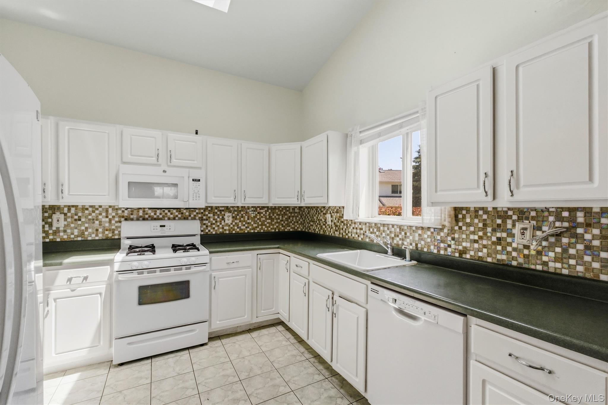 400 Plover Court Property Photo 12
