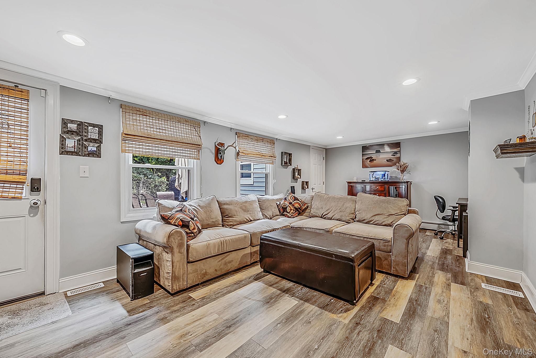 723 Park Avenue Property Photo 6