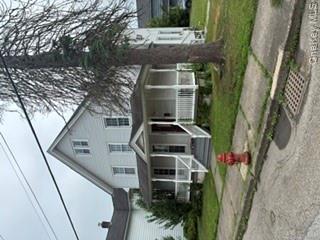 125 Front Street Property Photo 3