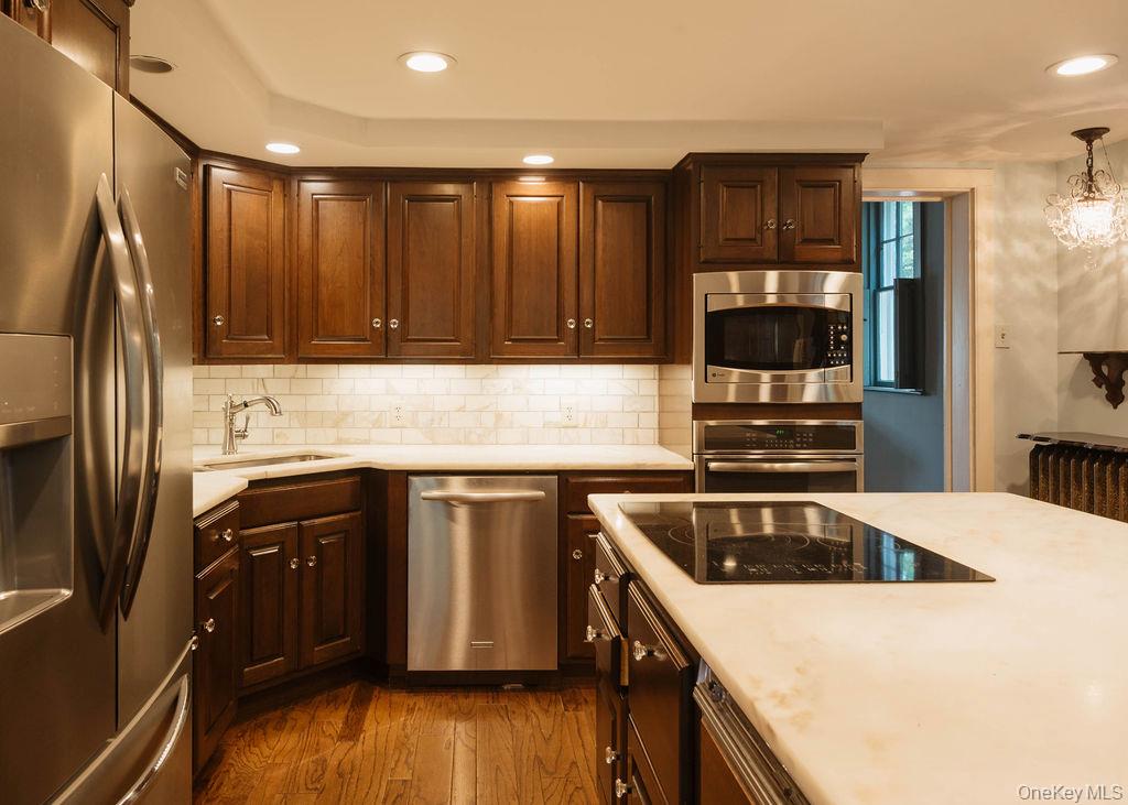 59 Hill Street Property Photo 8