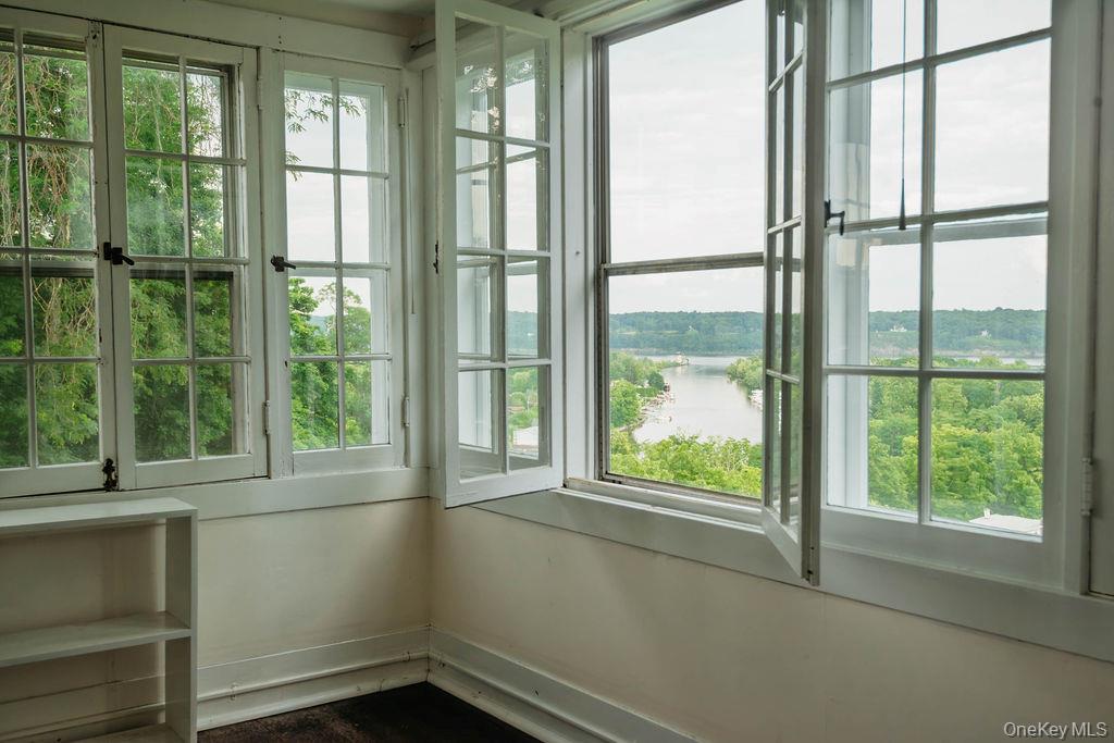59 Hill Street Property Photo 22