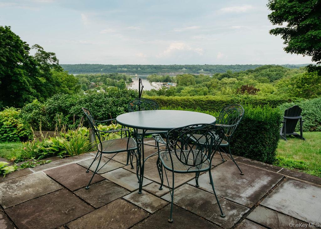 59 Hill Street Property Photo 28