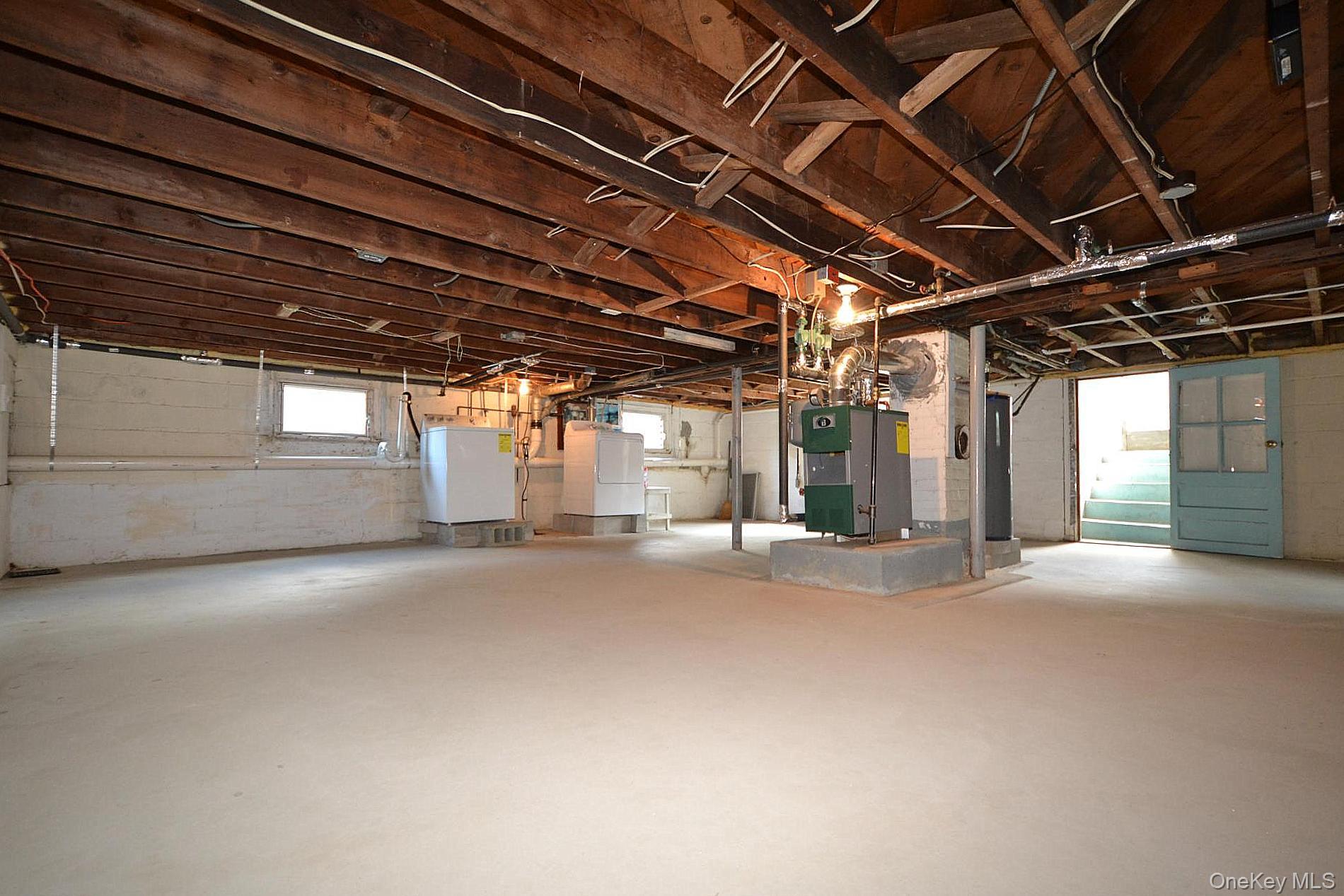 418 Asharoken Boulevard Property Photo 10