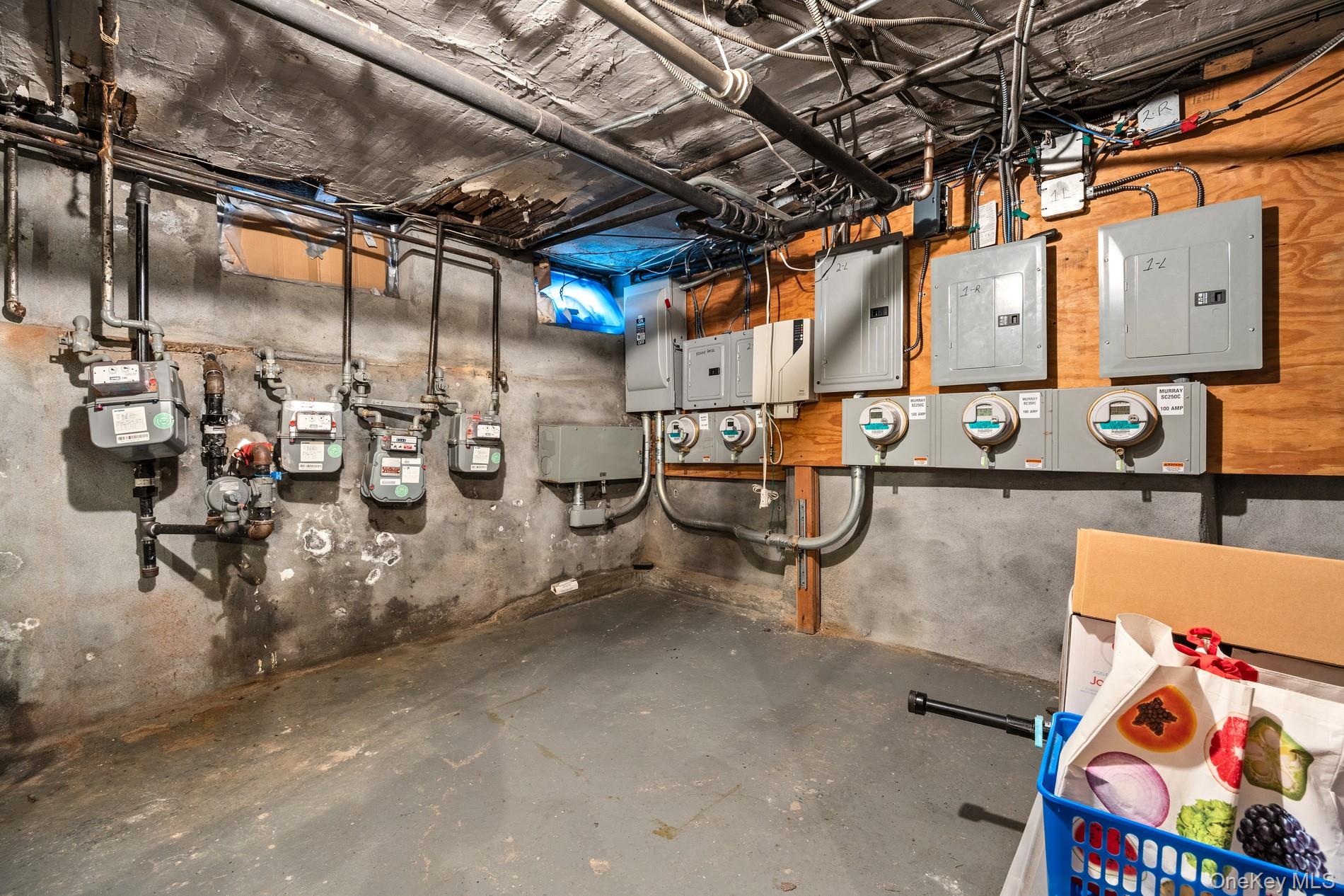 7031 67th Place Property Photo 10