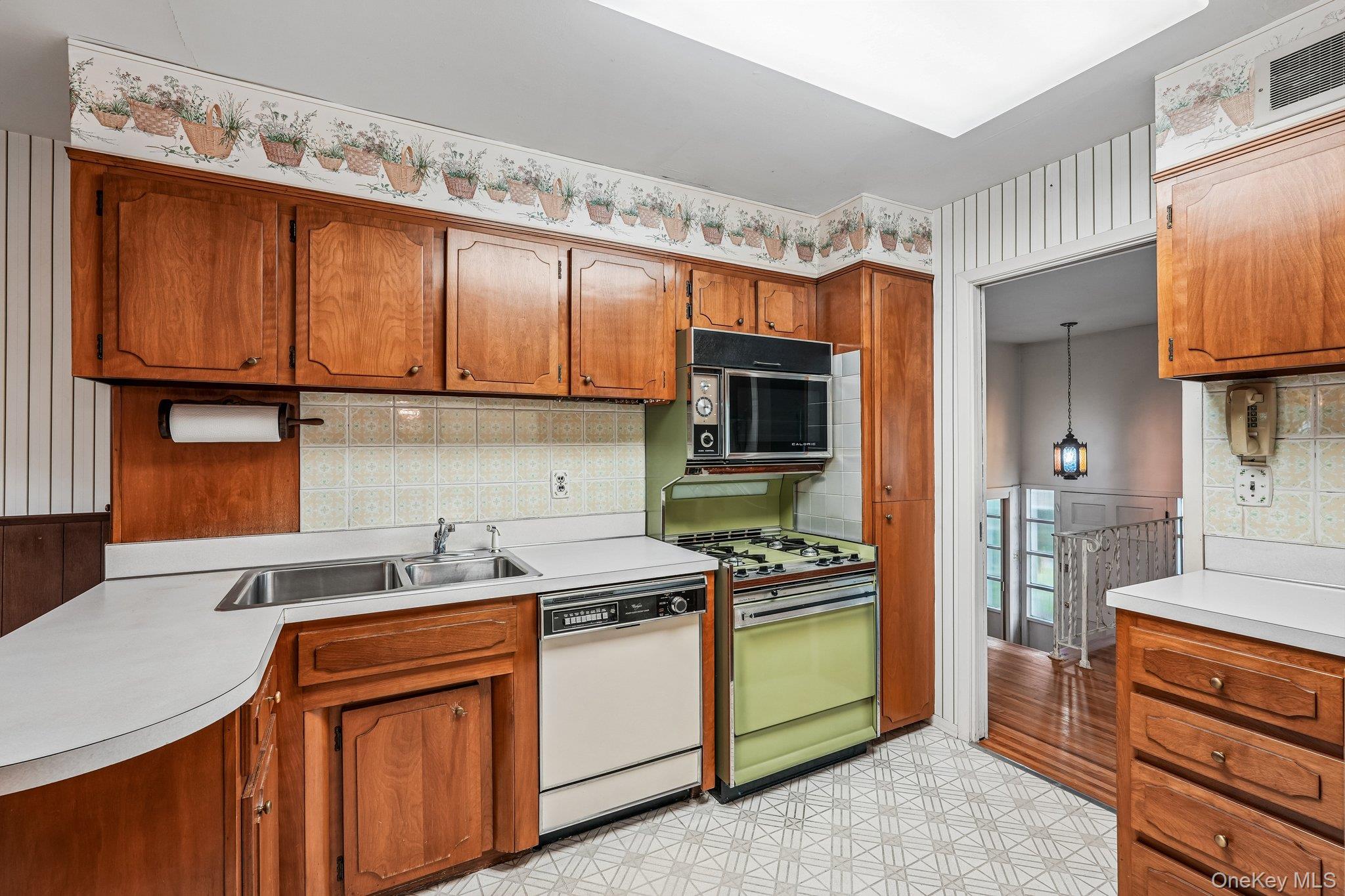 234 Duxbury Road Property Photo 8