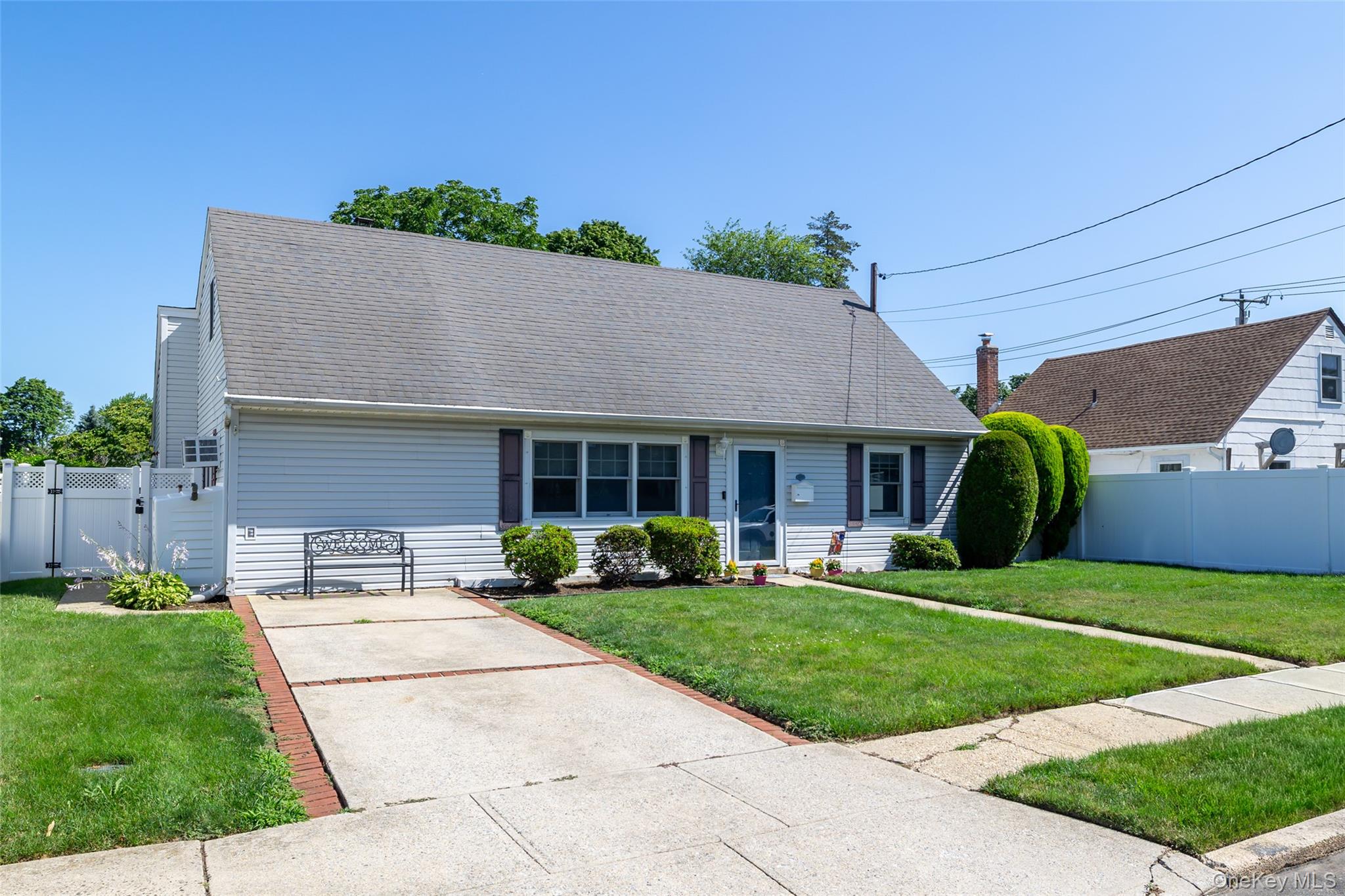 3977 Baylis Road Property Photo 1