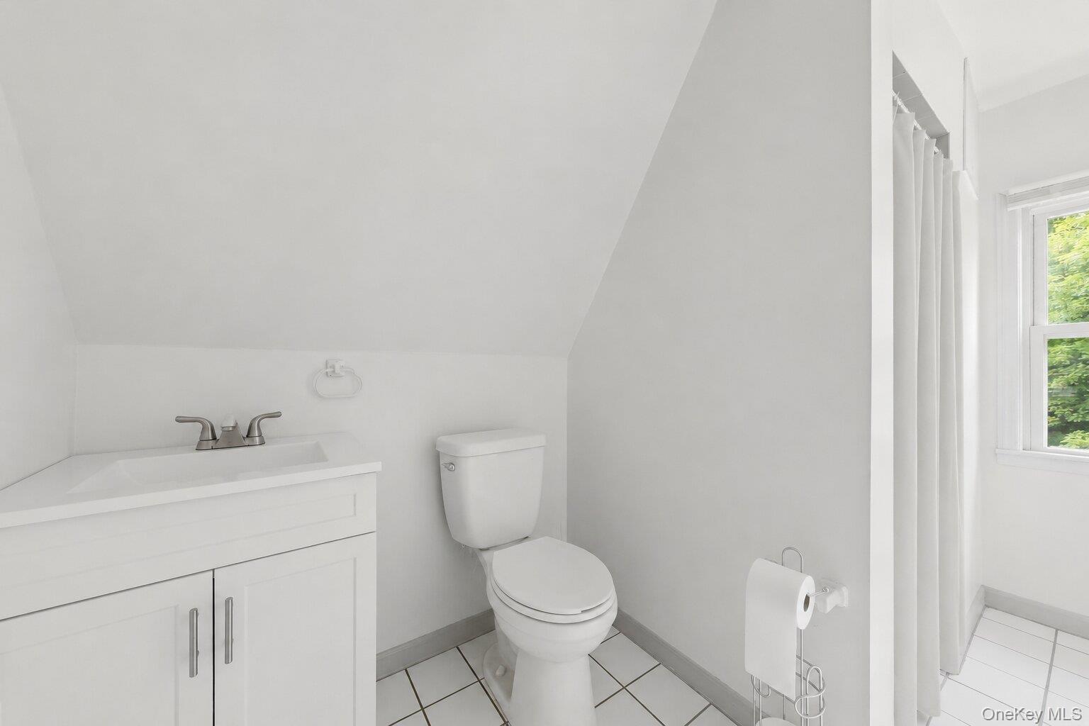 34 Spring Street Property Photo 23