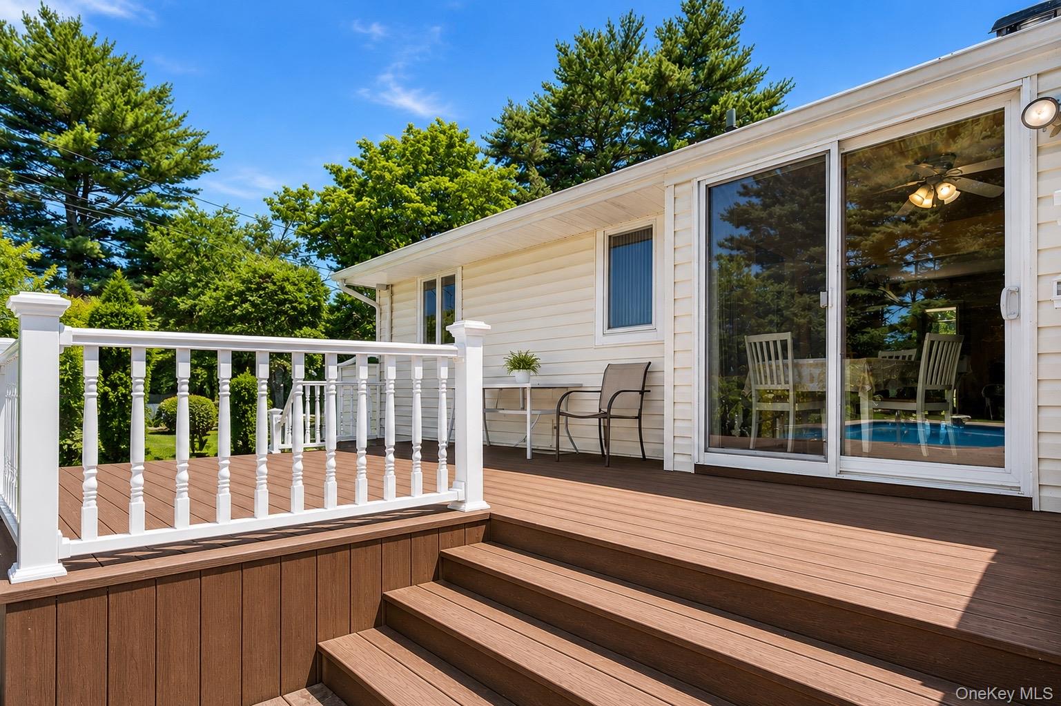72 Dix Highway Property Photo 3