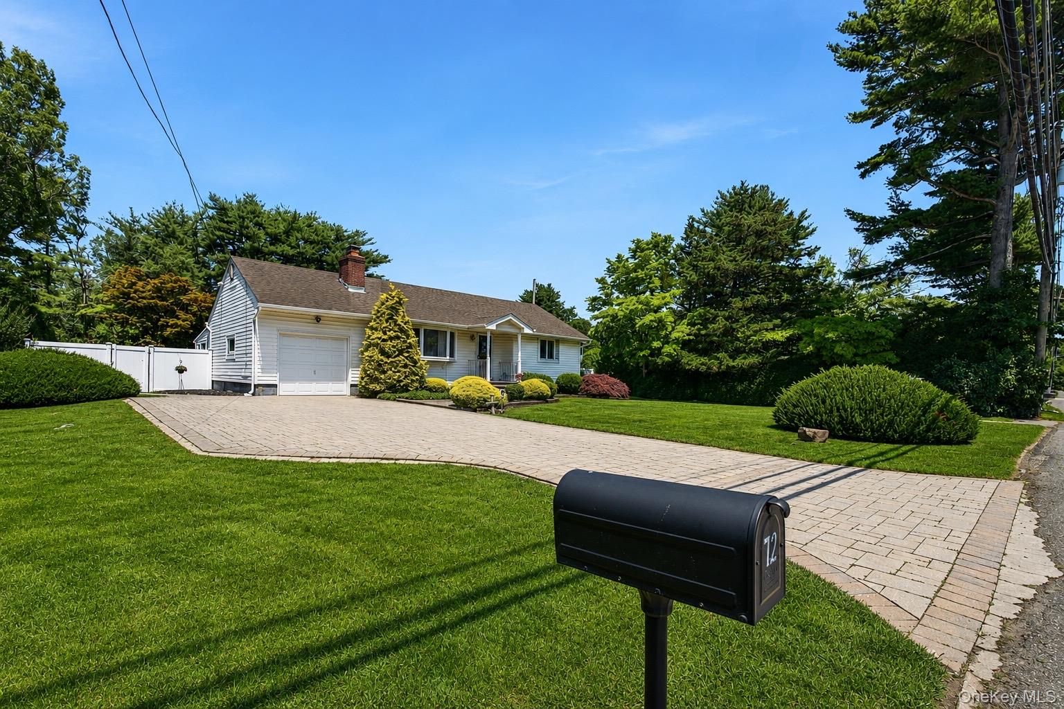 72 Dix Highway Property Photo 5