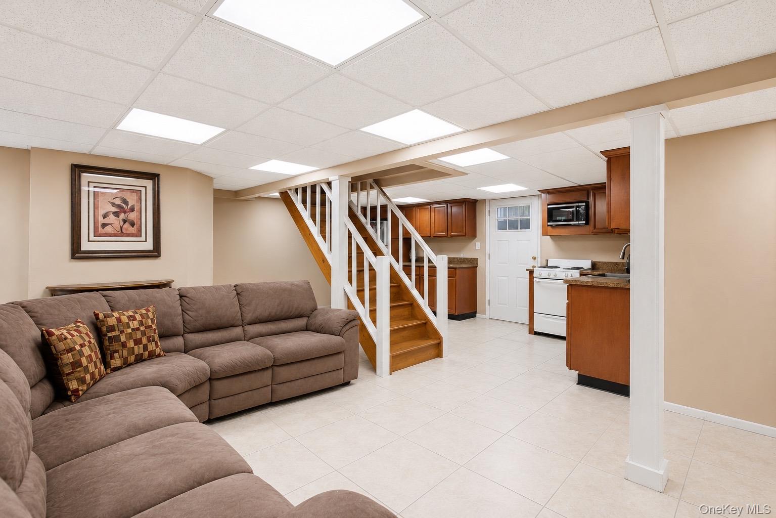 72 Dix Highway Property Photo 17