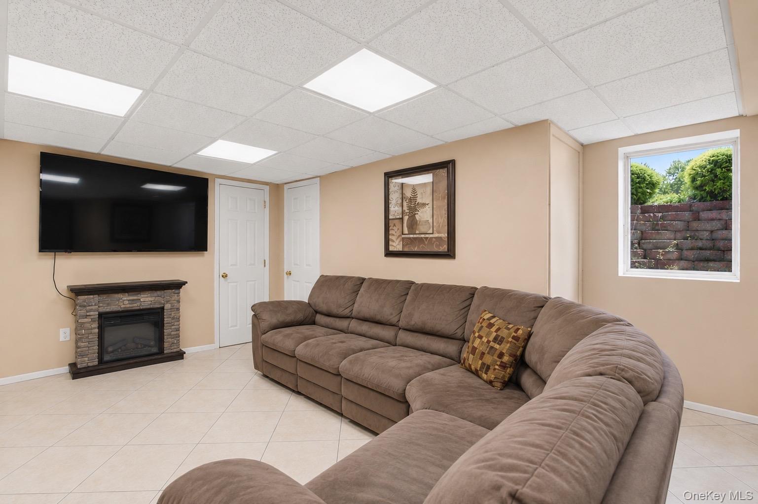 72 Dix Highway Property Photo 18