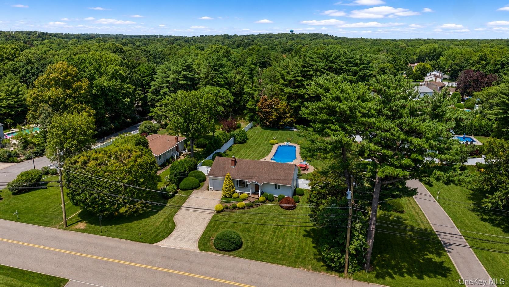 72 Dix Highway Property Photo 27