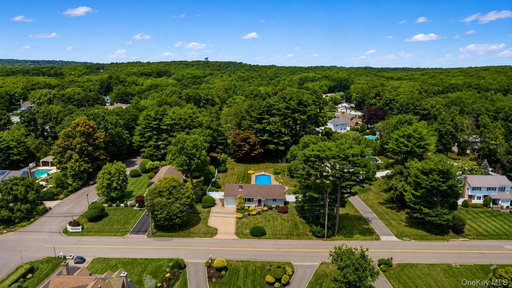72 Dix Highway Property Photo 31