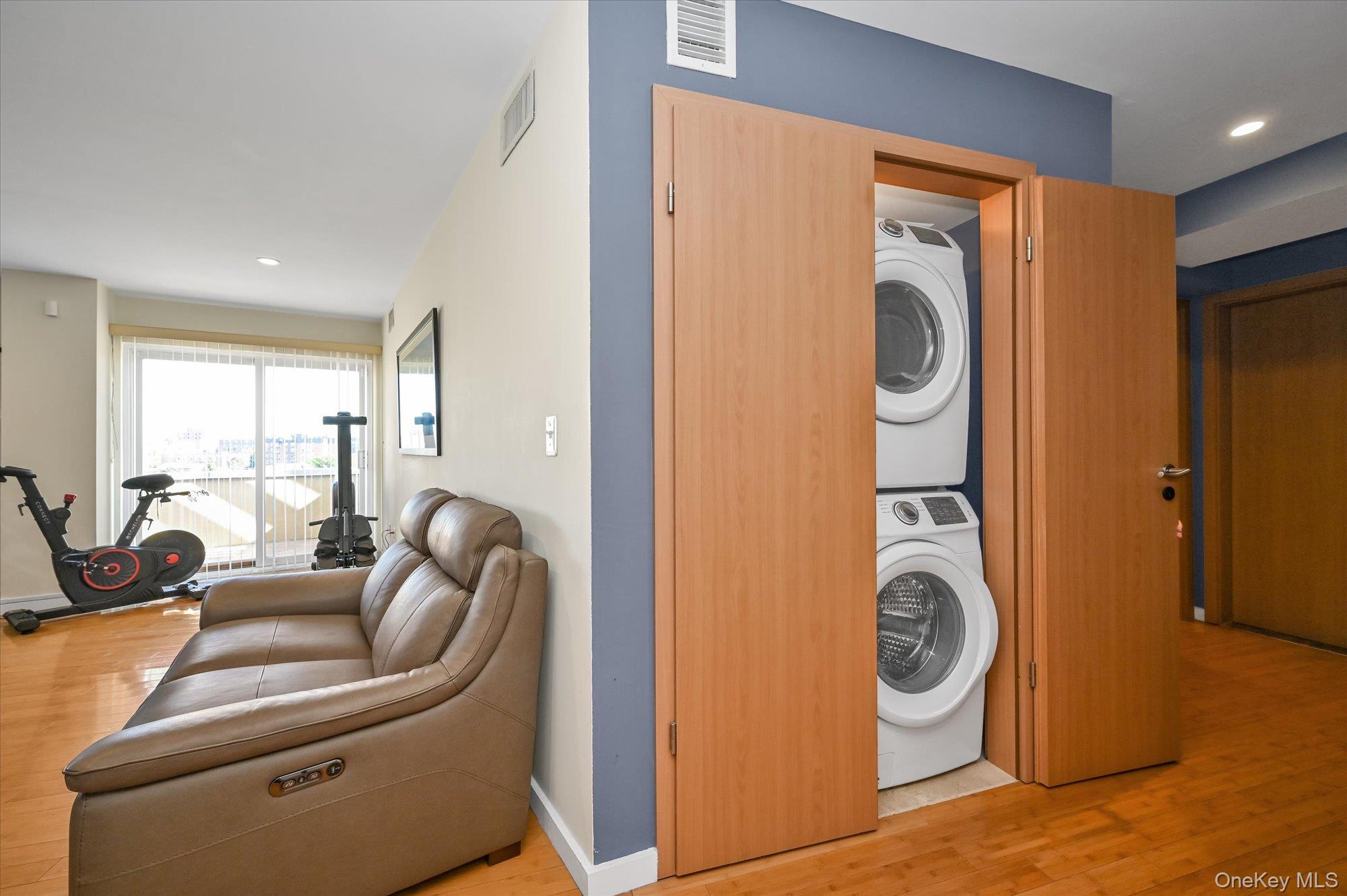 81-14 Queens Boulevard Ph6c Property Photo 8