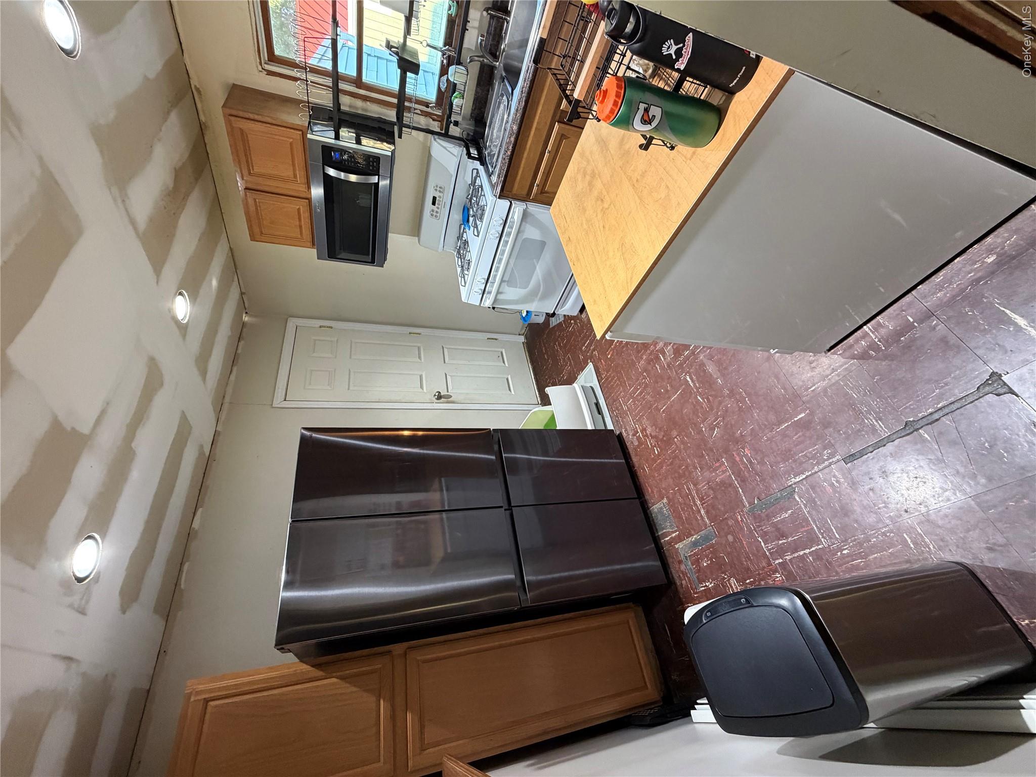 1443 Lombardy Boulevard Property Photo 7