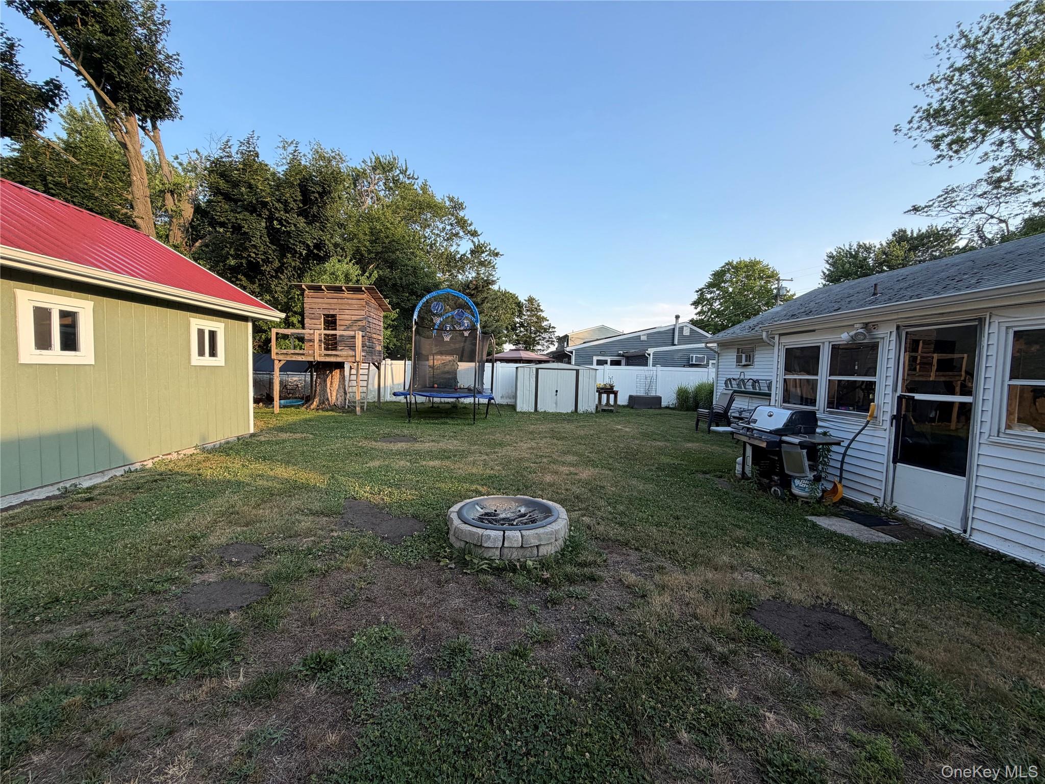 1443 Lombardy Boulevard Property Photo 12