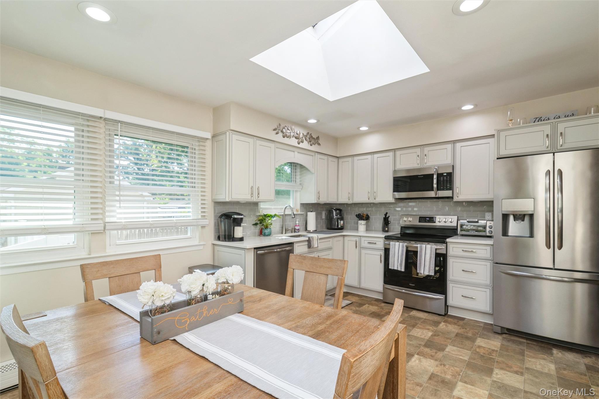 12 Oak Street Property Photo 4