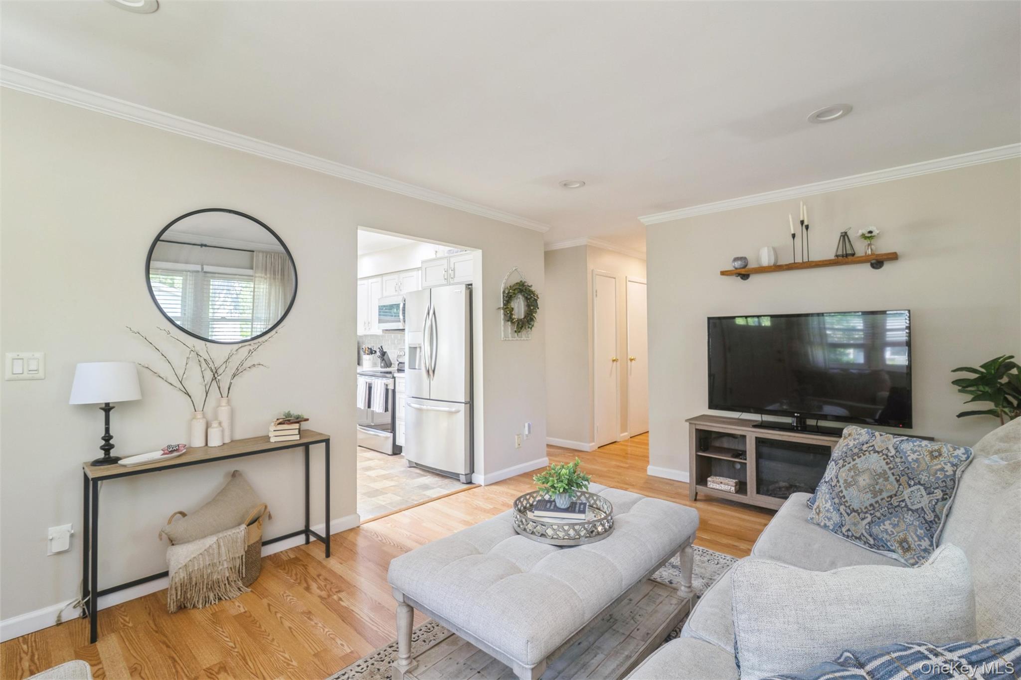 12 Oak Street Property Photo 9