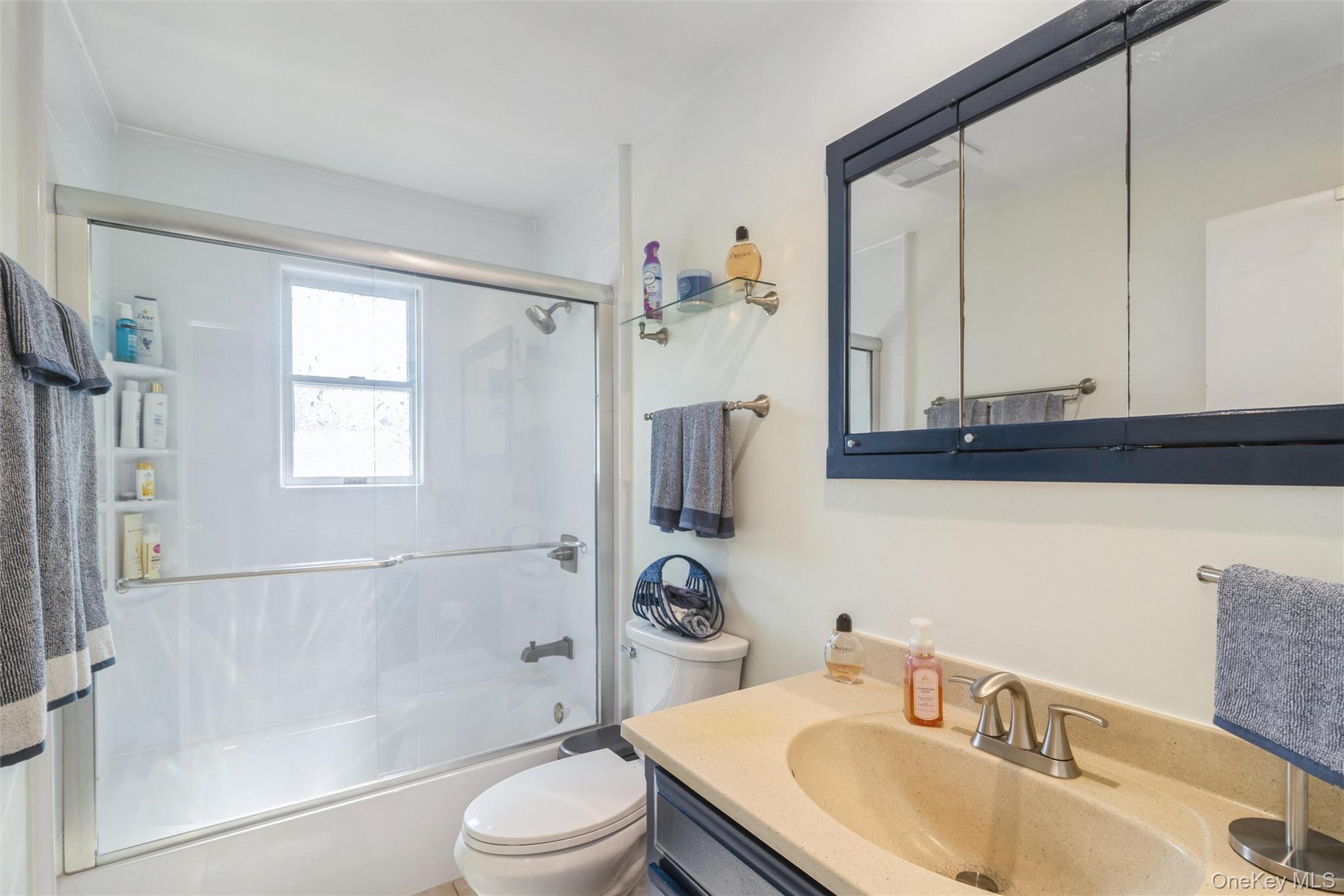 12 Oak Street Property Photo 19