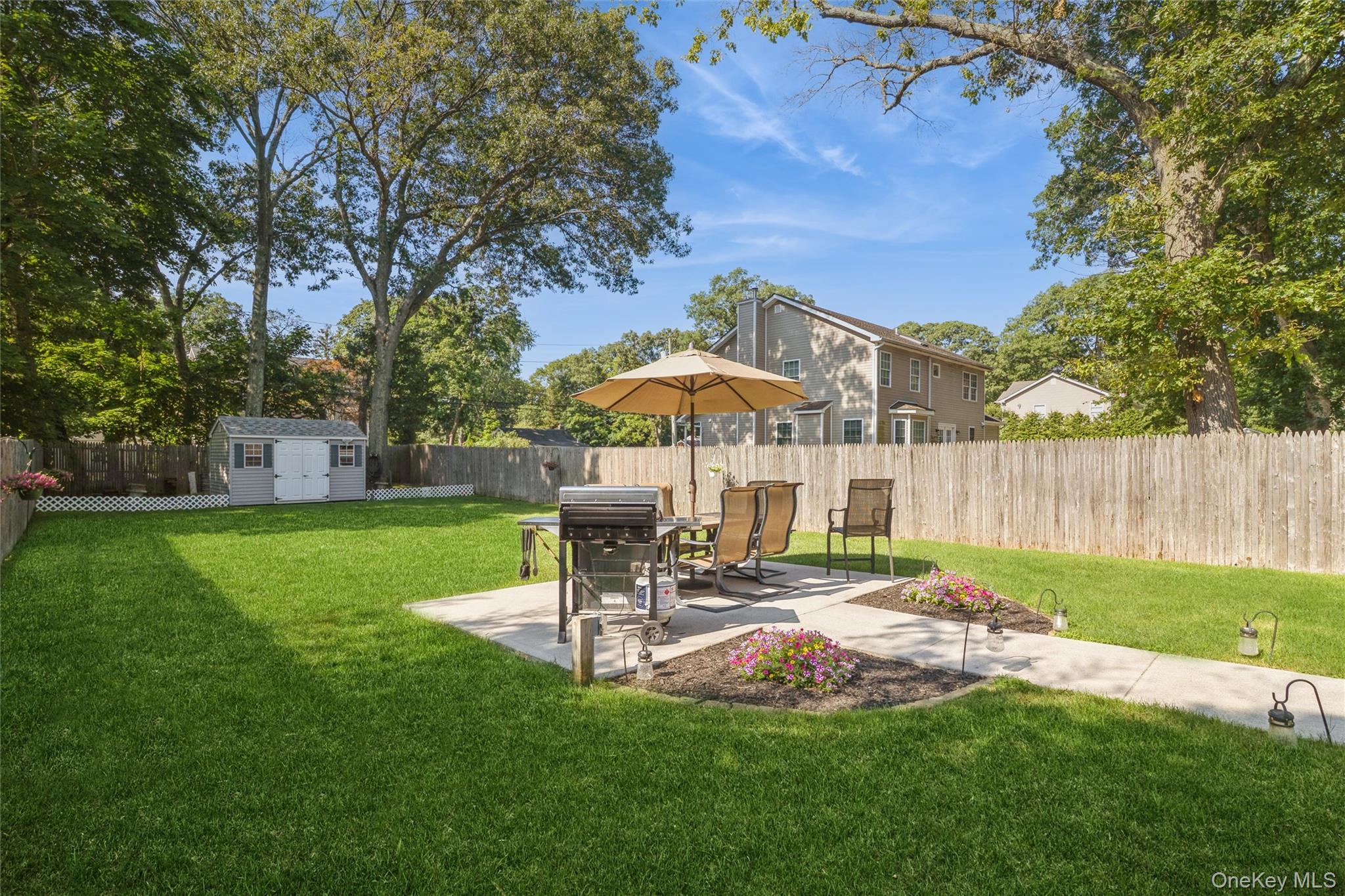 12 Oak Street Property Photo 29