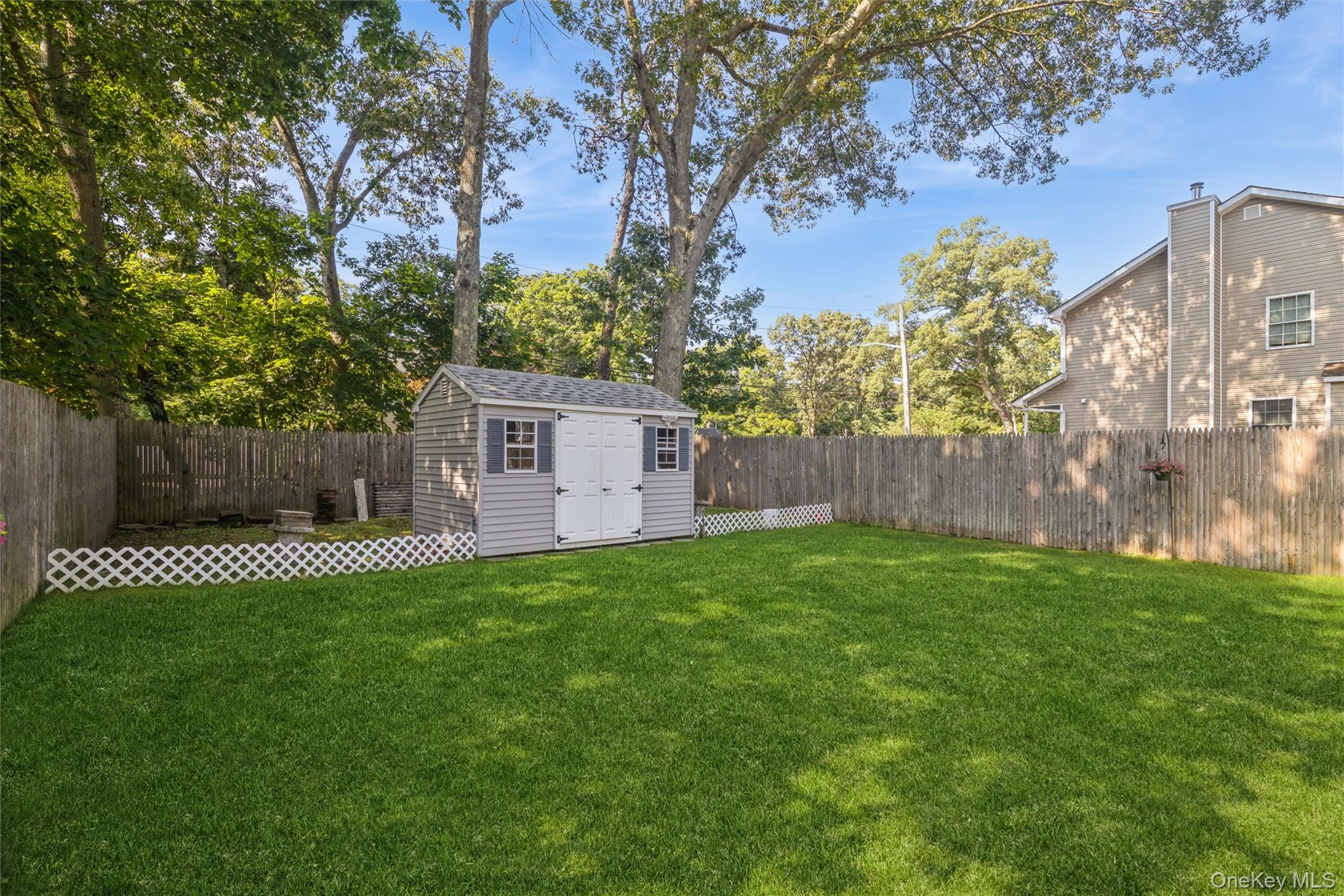 12 Oak Street Property Photo 30