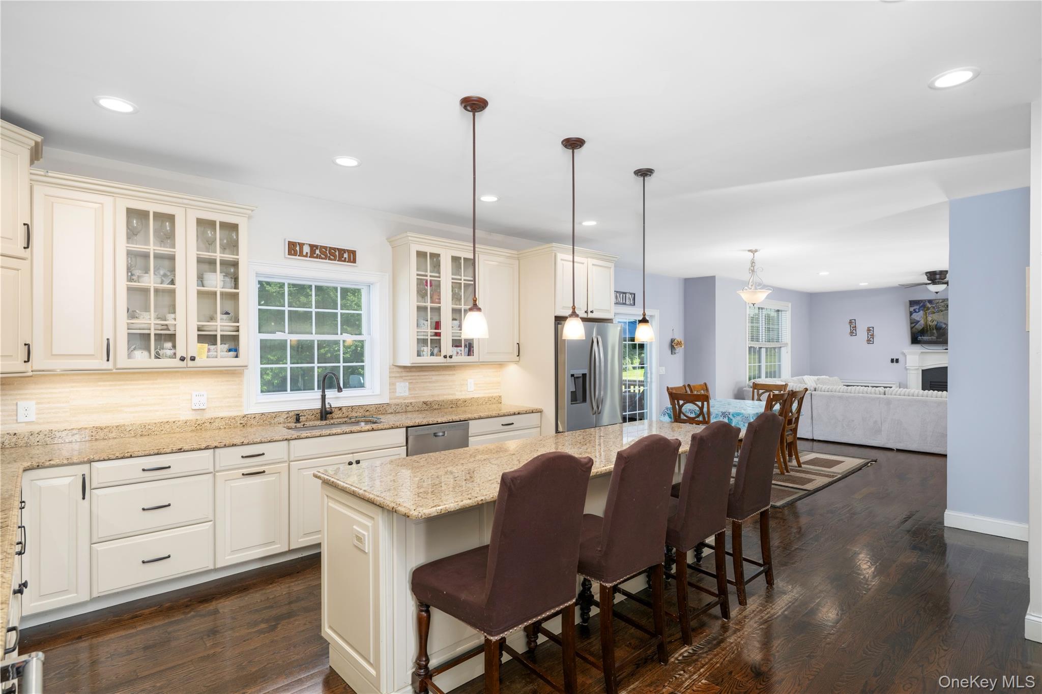 16 Noble Court Property Photo 4