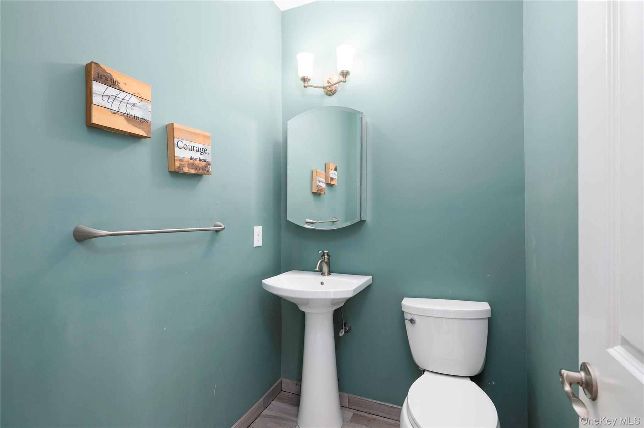 16 Noble Court Property Photo 9