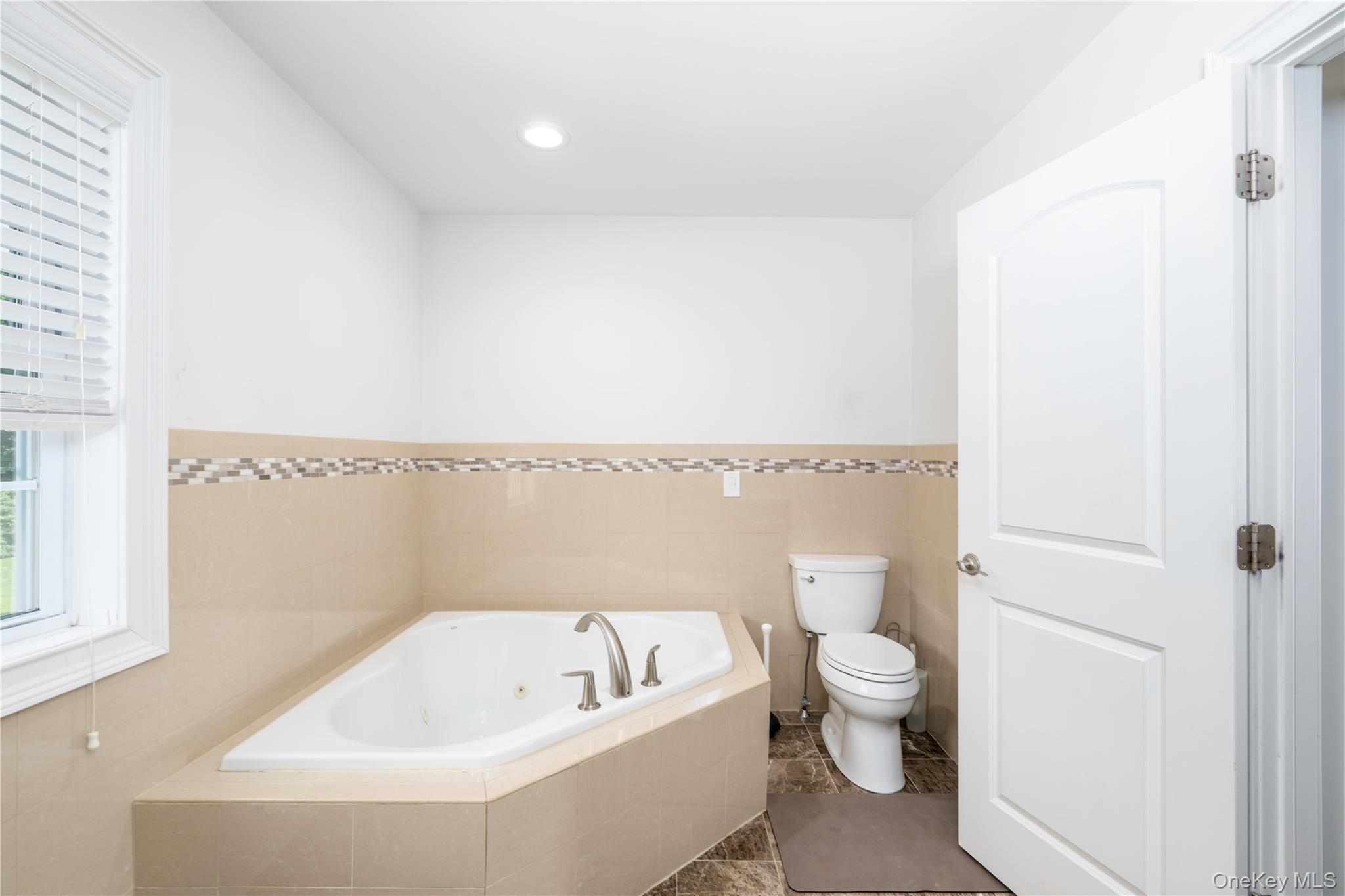 16 Noble Court Property Photo 14