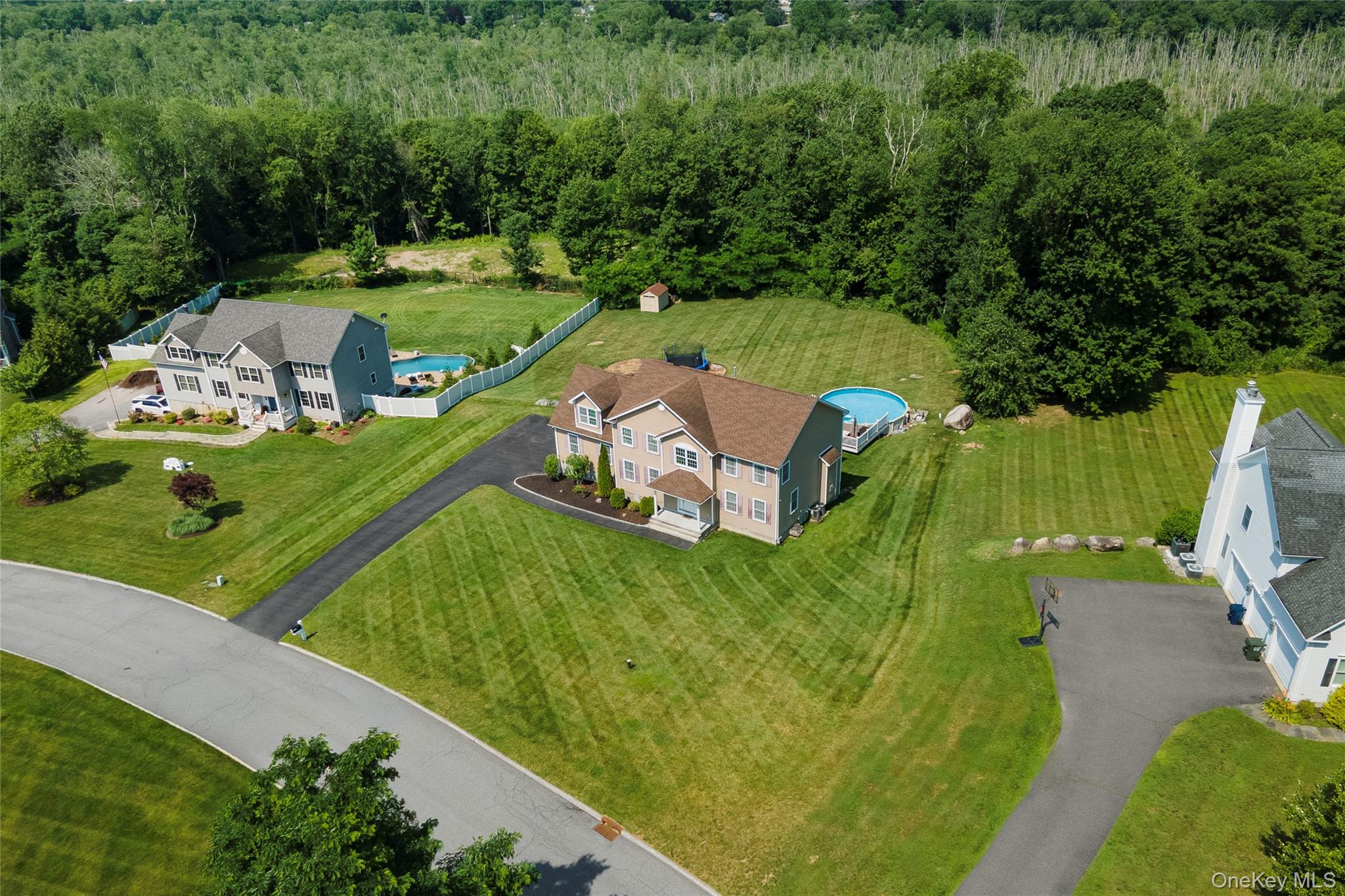 16 Noble Court Property Photo 25