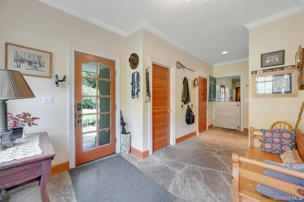 209 Hardscrabble Road Property Photo 4