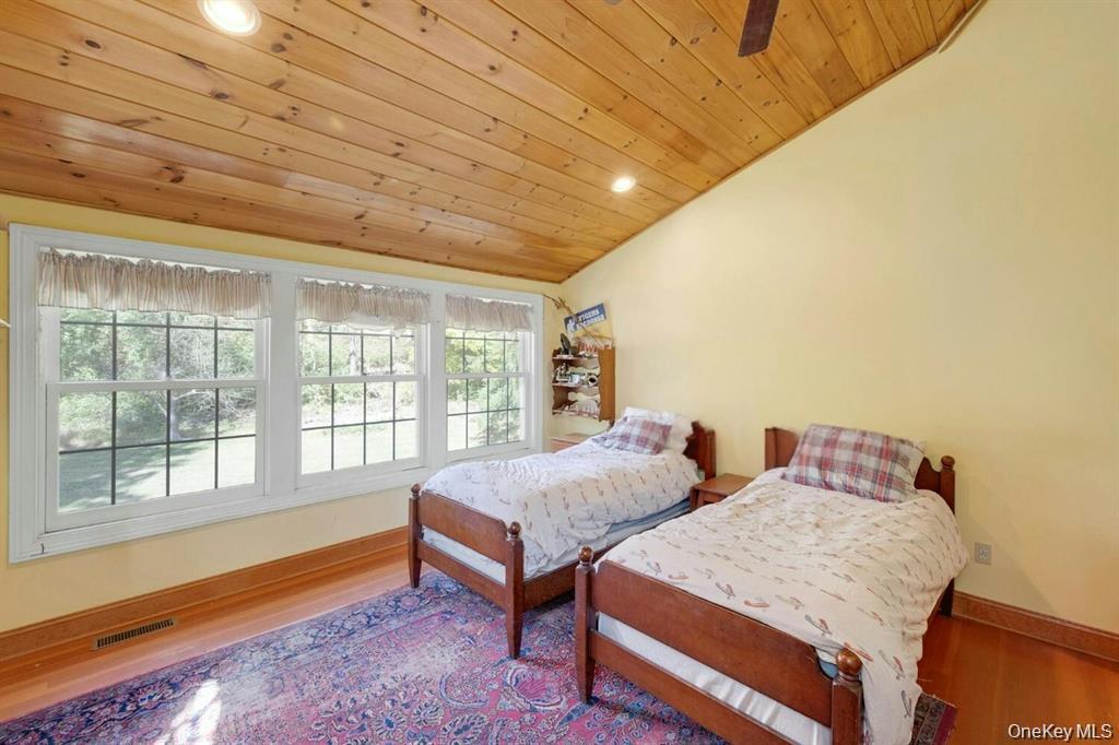209 Hardscrabble Road Property Photo 20