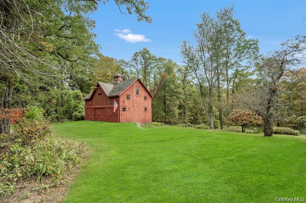 209 Hardscrabble Road Property Photo 28