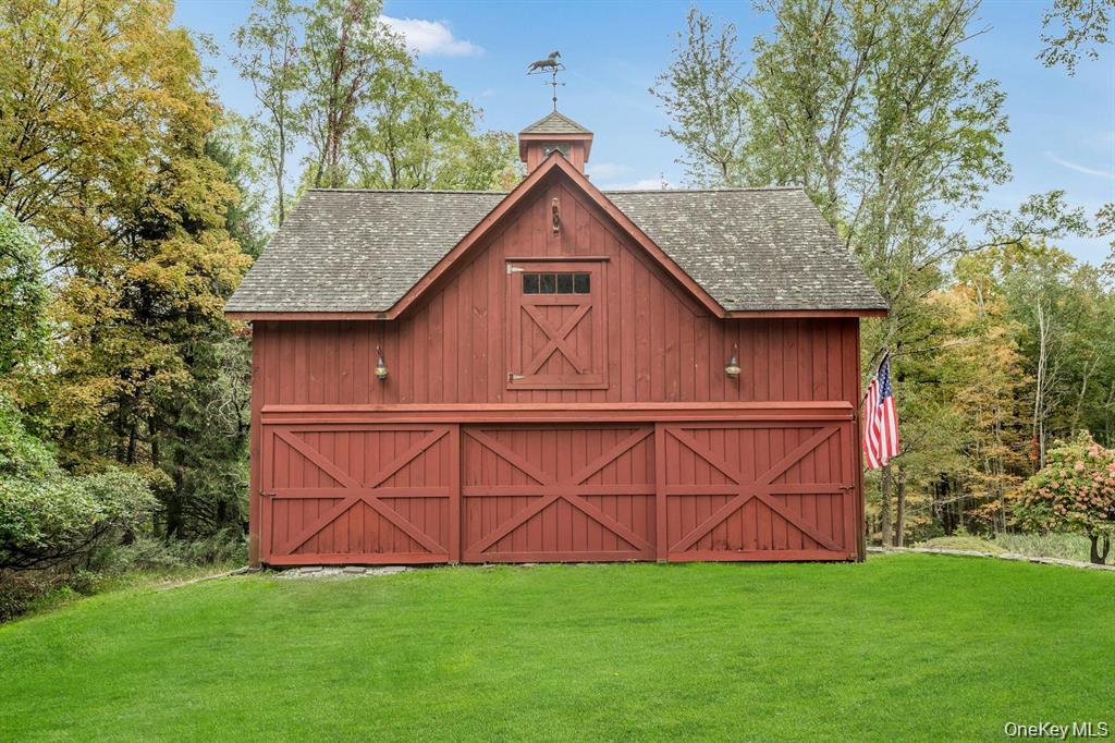 209 Hardscrabble Road Property Photo 29