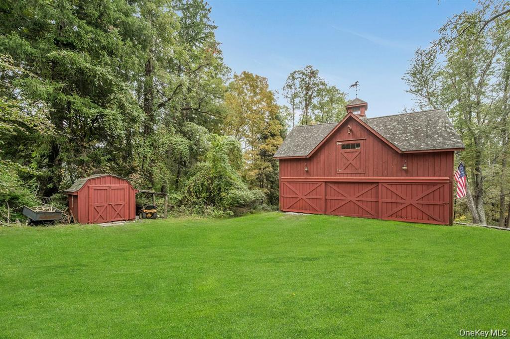 209 Hardscrabble Road Property Photo 30
