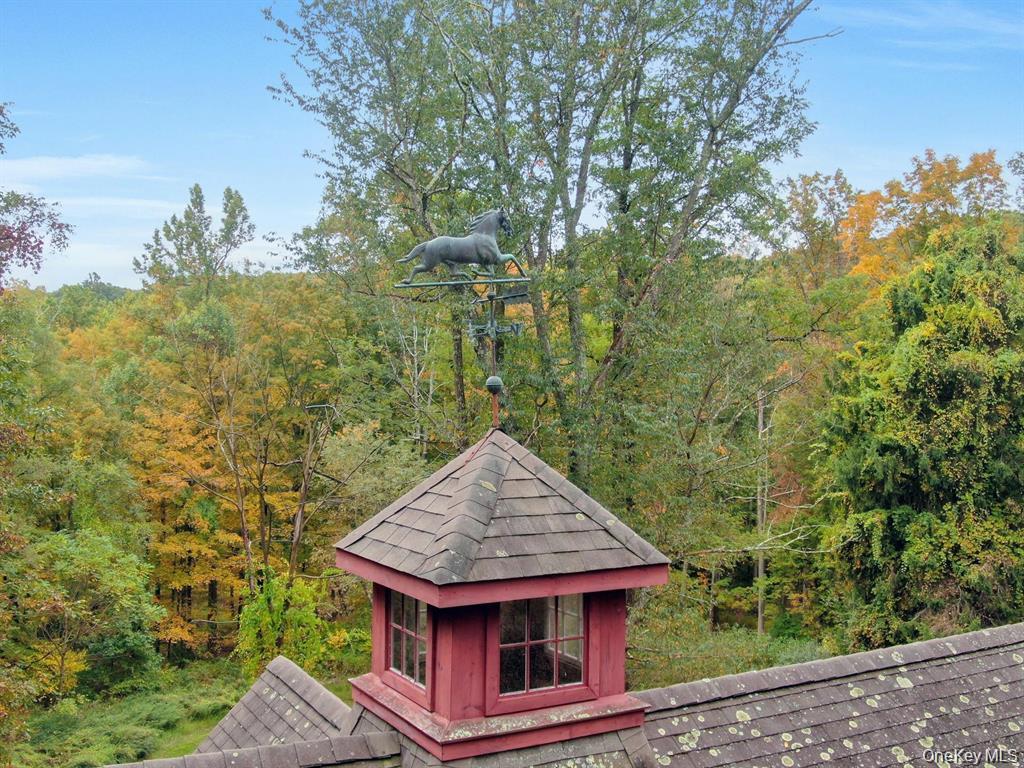 209 Hardscrabble Road Property Photo 34